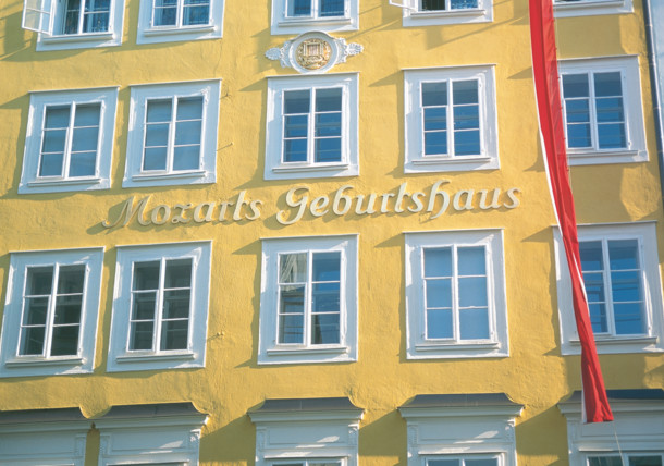     Mozarts födelsehus i Salzburg 