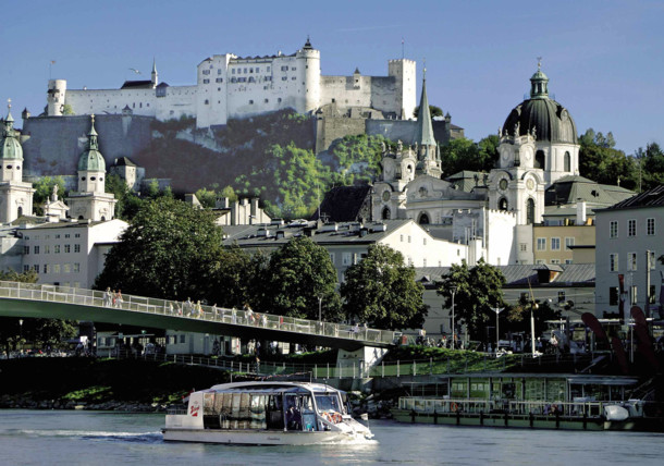     Salzach boat trip in Salzburg 
