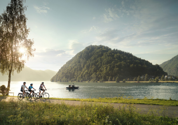     Cycling along the Danube 