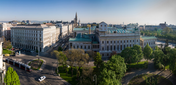     Ringstrasse beim Burgtor, Heldenplatz / Justizpalast Wien