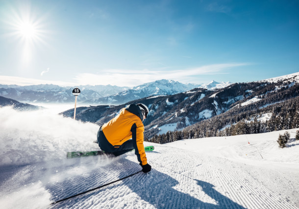     Skiing on Schmittenhöhe 