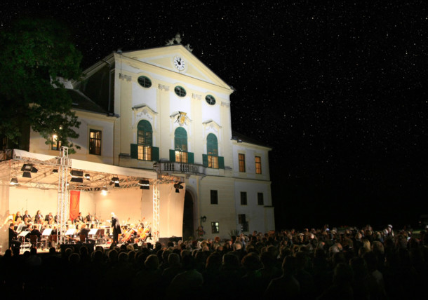      / Kirchstetten Castle, Lower Austria