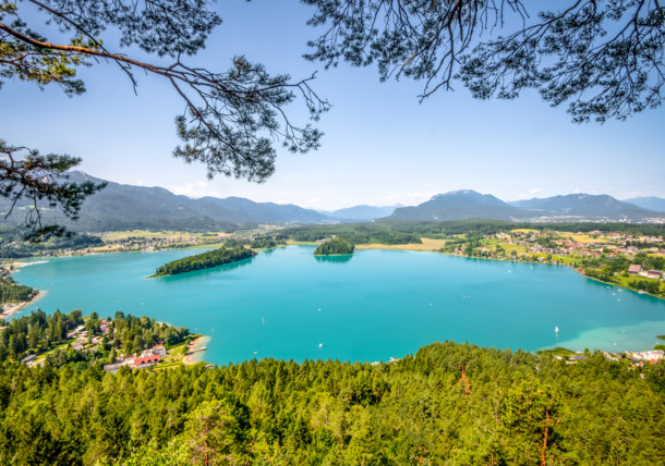     View of the Faaker See / Faakersee