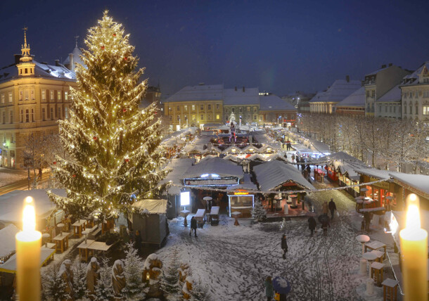 Christmas Market Neuer Platz Klagenfurt 