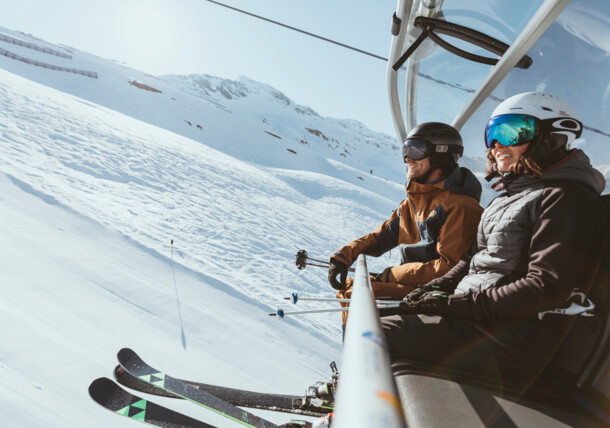     Skiing in the Arlberg region - on the ski lift 