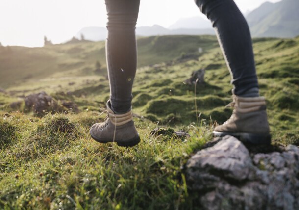     hiking 