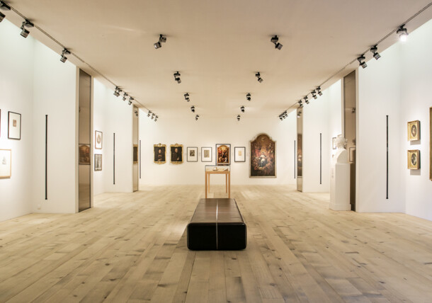     Angelika Kauffmann Museum - Modern exhibition room 