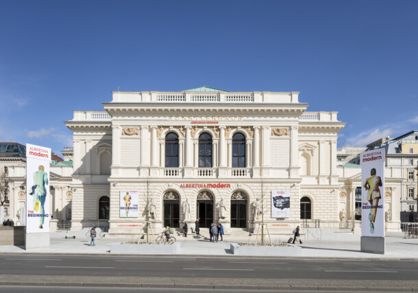     Albertina modern 
