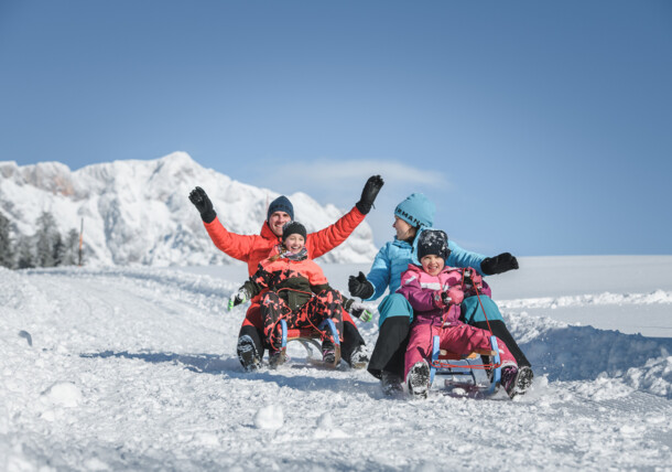     Tobogganing with the family in the Hochkönig region 