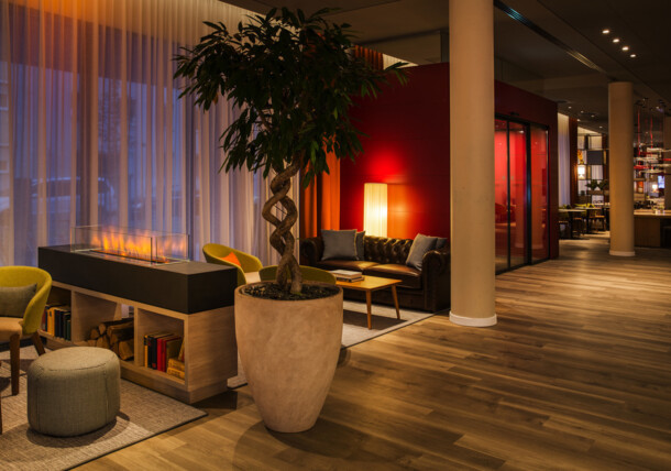     Intercity Hotel Graz Lobby 