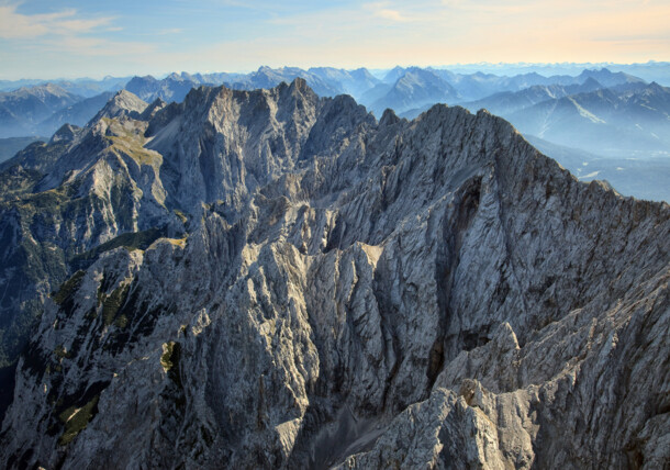     Wettersteingebirge / Mountains in Tyrol 